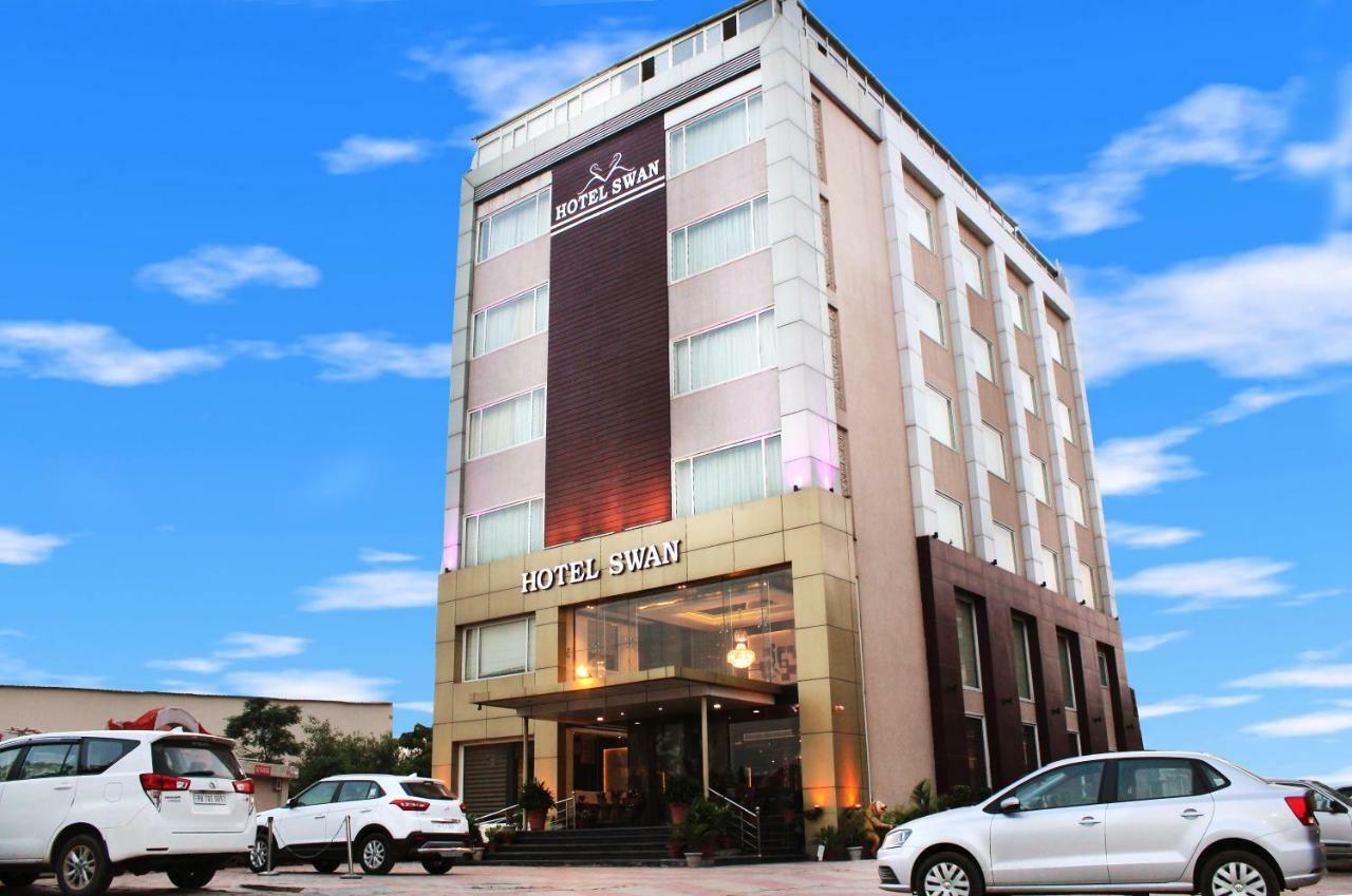 Hotel Swan Zirakpur Eksteriør bilde